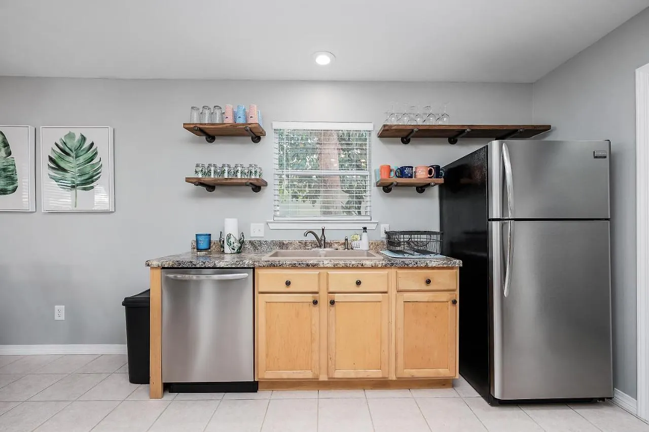 Private Beach Access, Fenced Yard & Pet Friendly, Pool, Cabana Life Beach House Destin
