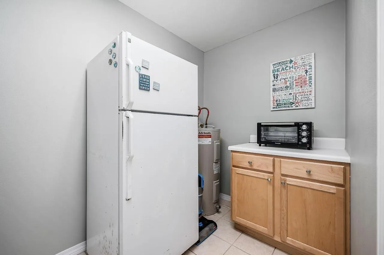 Private Beach Access, Fenced Yard & Pet Friendly, Pool, Cabana Life Beach House Destin