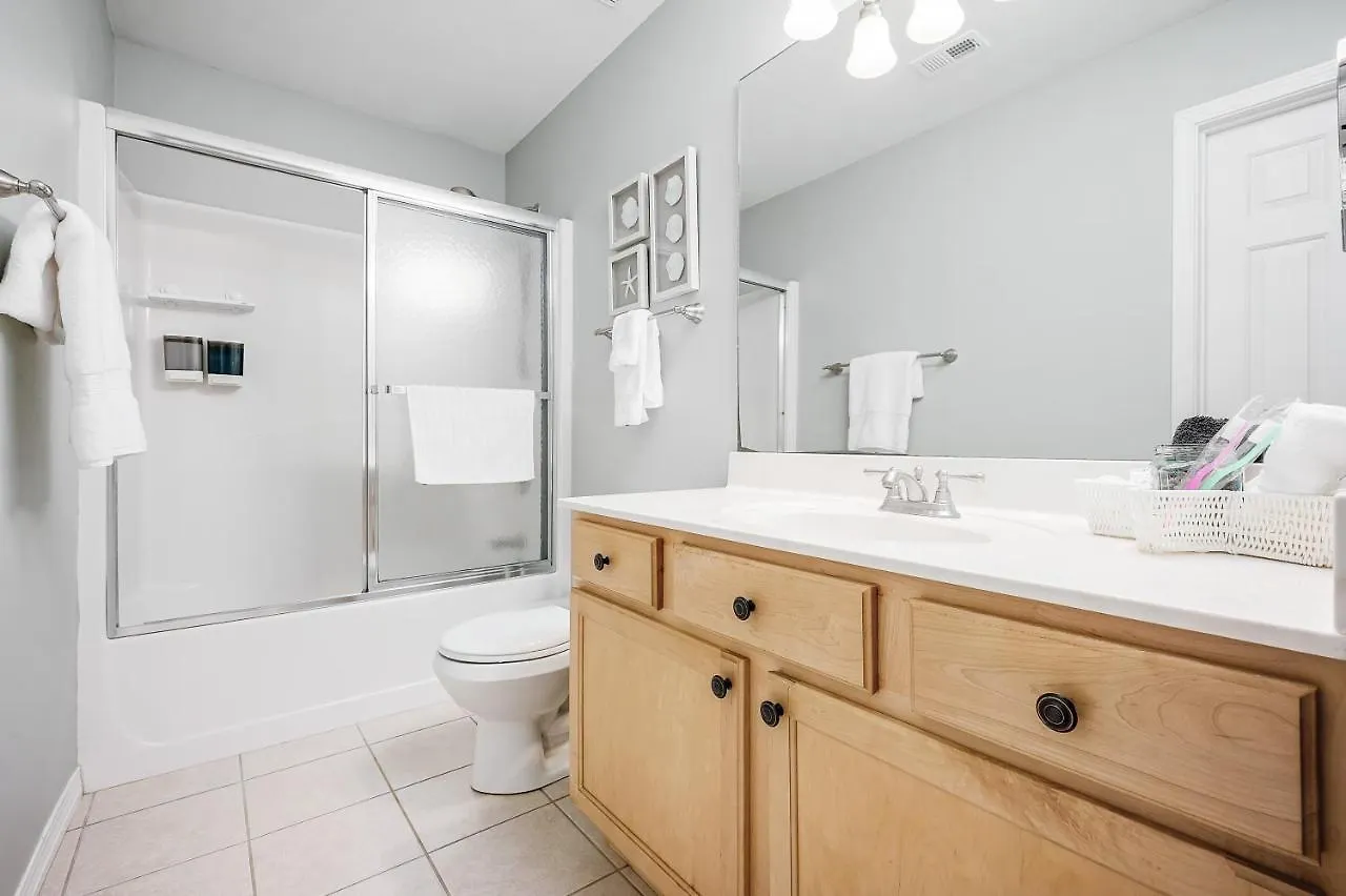 Private Beach Access, Fenced Yard & Pet Friendly, Pool, Cabana Life Beach House Destin